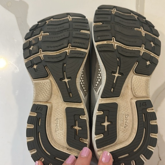 Brooks Ghost 14 Running Shoes, Grey, Women's 8 - Picture 8 of 10